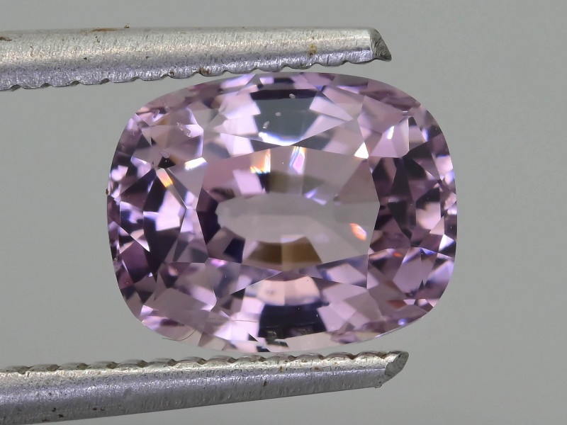 تافیت - گرانترین جواهرات جهان - ایرونی سنتر